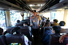 Polda Sumut memberangkatkan 192 pemudik upaya kelancaran Lebaran 2026