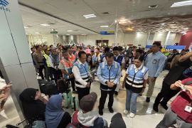 WamenPANRB dan Wamenhub tinjau puncak arus mudik di Tanjung Priok