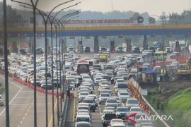 Arus kendaraan di Tol Kalikangkung mencapai 3 ribu per jam