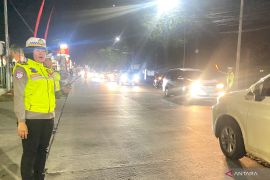 Arus mudik Bandung menuju perkotaan Garut masih ramai lancar