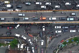 Kepadatan arus mudik di perbatasan Sidoarjo-Surabaya