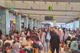 Setiket harapan dari Stasiun Pasar Senen menuju kampung halaman