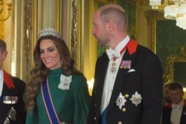 Kate Middleton kenakan "headpiece" perdana tahun ini