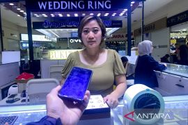 Tren jual emas perhiasan meningkat jelang Lebaran 1447 H di Jakarta