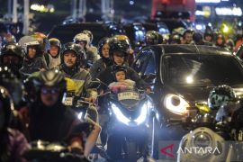 Arus mudik sepeda motor di jalur arteri Tangerang-Serang