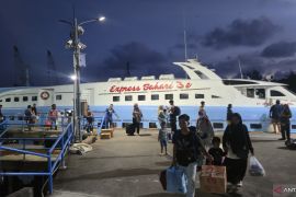 186 pemudik tiba di pelabuhan Tanjungpandan