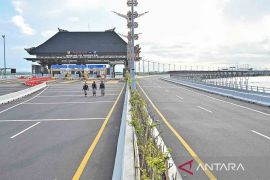 Ratusan Pecalang Desa Adat Tuban berpatroli selama Nyepi