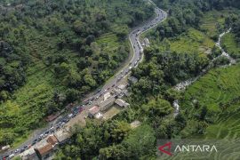 Puncak arus mudik Lebaran di Gentong Tasikmalaya