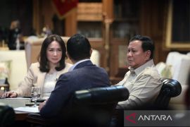 Kemarin,pertemuan Prabowo-Megawati hingga 1.000 SPPG kena "suspend"