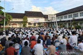 Ratusan warga padati Shalat Id di Ummat Mataram