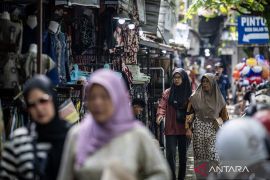 Memaknai "ekonomi" lebaran di tengah badai geopolitik global