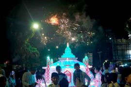 Listrik andal, pawai takbiran Idul Fitri di Mataram meriah penuh cahaya