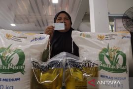 Bulog pastikan stok beras Sumbar mencukupi untuk tiga bulan ke depan
