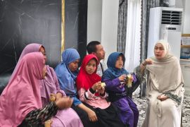 Wali Kota Banjarbaru sambut tamu disabilitas dengan hangat di momen Idul Fitri