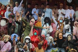 Bupati Lambar harap generasi muda lestarikan seni dan budaya daerah