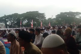 Khatib di Lebak ajak umat muslim perkuat persatuan