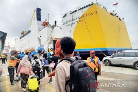 DLU Banjarmasin tuntas antarkan ribuan pemudik ke Surabaya