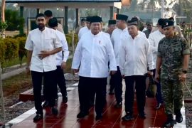 Presiden Prabowo tiba di Aceh untuk salat Id bersama penyintas bencana