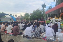 Wali Kota Pangkalpinang: Idul Fitri meningkatkan ketaqwaan umat