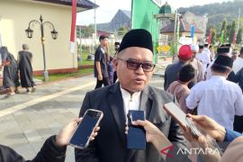 Wabup Manokwari: Warga rayakan Idul Fitri tidak berlebihan