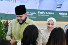 Jalin silaturahmi dengan warga, Wako Fadly Amran gelar open house