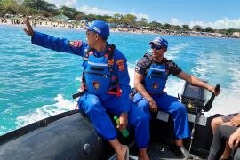 Satpolairud Garut patroli mencegah kecelakaan laut saat libur Lebaran