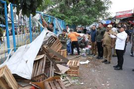 Usai Lebaran, Pemkot Tangerang lanjutkan penertiban PKL pasar
