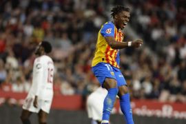 Sevilla resmi memecat pelatih Matias Almeyda