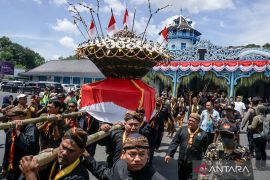 Rayakan Idul Fitri 1447 H, Keraton Kasunanan Solo gelar tradisi tahunan Grebeg Syawal