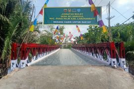 TNI selesaikan jembatan di Labuhanbatu d d  tingkatkan aktivitas masyarakat
