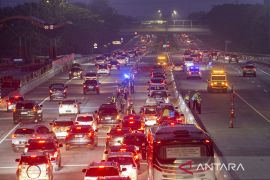 Penerapan one way arus balik tol Transjawa