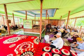 Bupati HSU hadiri Haul Datu H. Abdullah di Desa Jumba