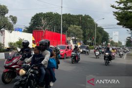 Jalur Pantura Cirebon dilintasi 114 ribu kendaraan arus balik