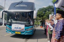 BPKH berangkatkan ratusan peserta program balik kerja dari Surabaya
