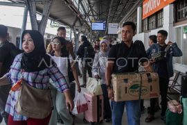 52.926 penumpang kereta api tiba di Jakarta H+3 lebaran