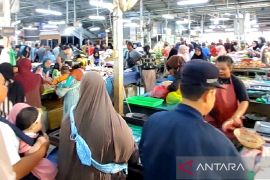 Usai Lebaran, harga bahan pangan di Sampit masih tinggi