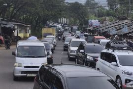 Pecah Rekor! 149 Ribu Kendaraan Padati Nagreg di Puncak Arus Balik H+3