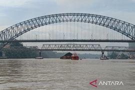 Pemprov Kaltim kejar realisasi dolphin tambat antisipasi penabrakan jembatan