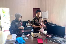 Kejari Bengkulu kembali terima uang kerugian negara kasus Labkesda