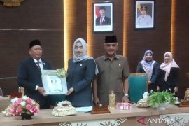 Bupati sampaikan LKPj TA 2025 ke DPRD Batola