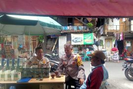 Kisah ketua RT di Pademangan yang rela tak mudik demi menjaga rumah warga