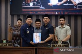 DPRD Tanah Bumbu terima LKPJ 2025