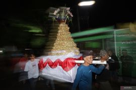 Tradisi Grebeg Ketupat di Kediri