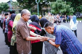 Bupati ajak ASN Pemkab Banyumas meningkatkan kinerja usai Lebaran