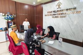 Kemenkum Sulbar buka layanan AHU di masa WFA