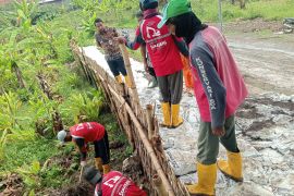 Pemkot Semarang perkuat tanggul sepanjang Sungai Babon antisipasi hujan ekstrem