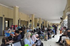 Penumpang arus balik di Terminal Alam Barajo Jambi dominasi tujuan Pulau Jawa