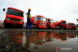 Menteri Bahlil: Stok solar aman karena Indonesia tak lakukan impor