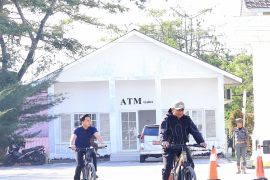 Bupati Sergai pilih bersepeda ke kantor, gugup dijatah cuma Rp 3,8 juta untuk BBM