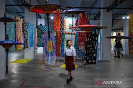 Melihat pameran karya seni pelajar di Taman Budaya Yogyakarta